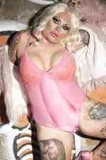 Redhotrio 's gallery photo 7