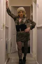 ZoeSapphireFeelgood's gallery photo 11