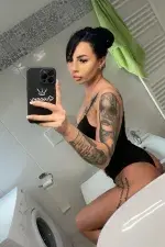 horny couple 's gallery photo 3