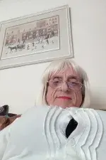 Megan's gallery photo 9