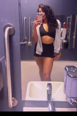 Isabella's main photo 3