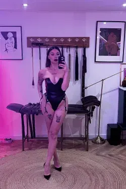 goddess cora's main photo 1